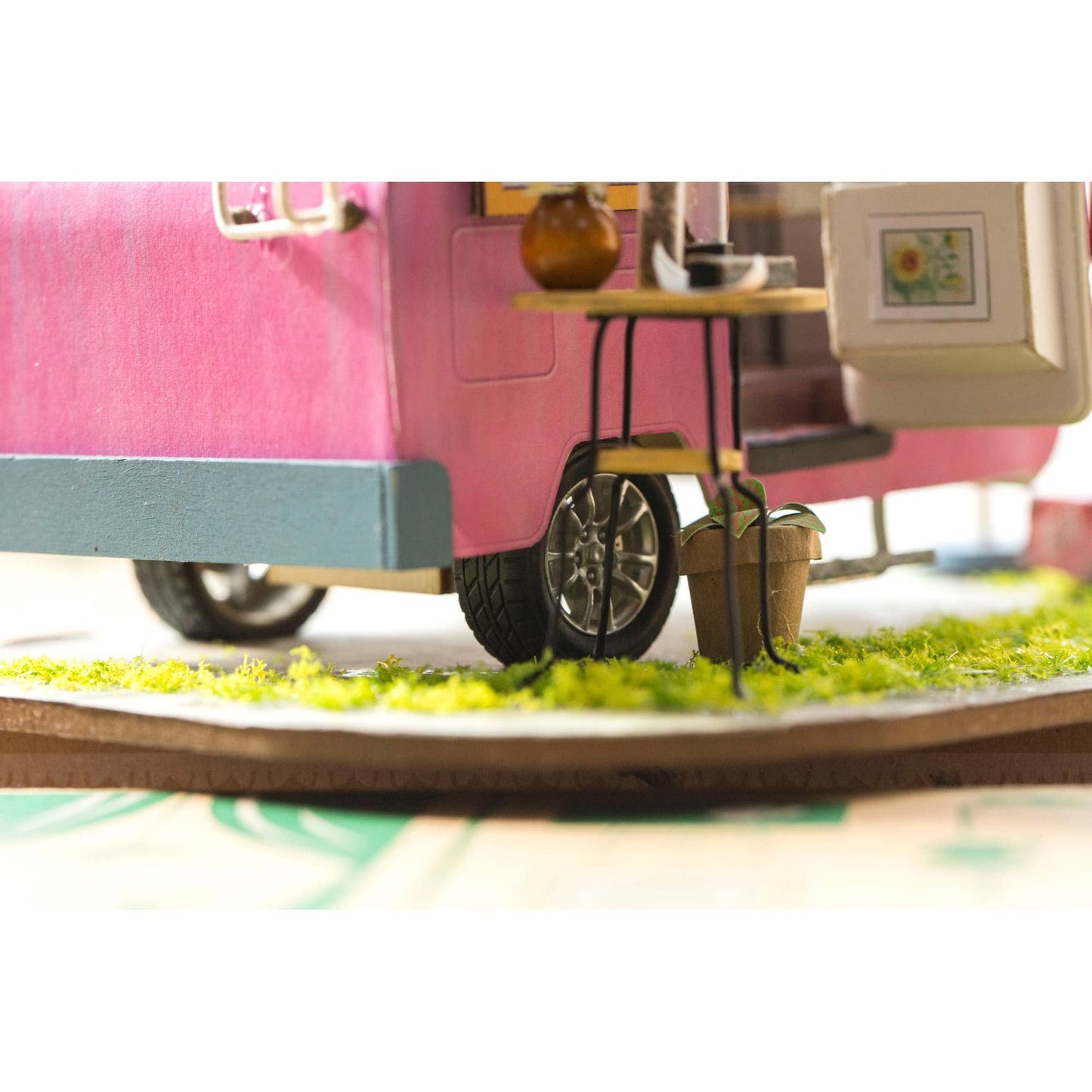 DIY Miniature House Kit: Happy Camper