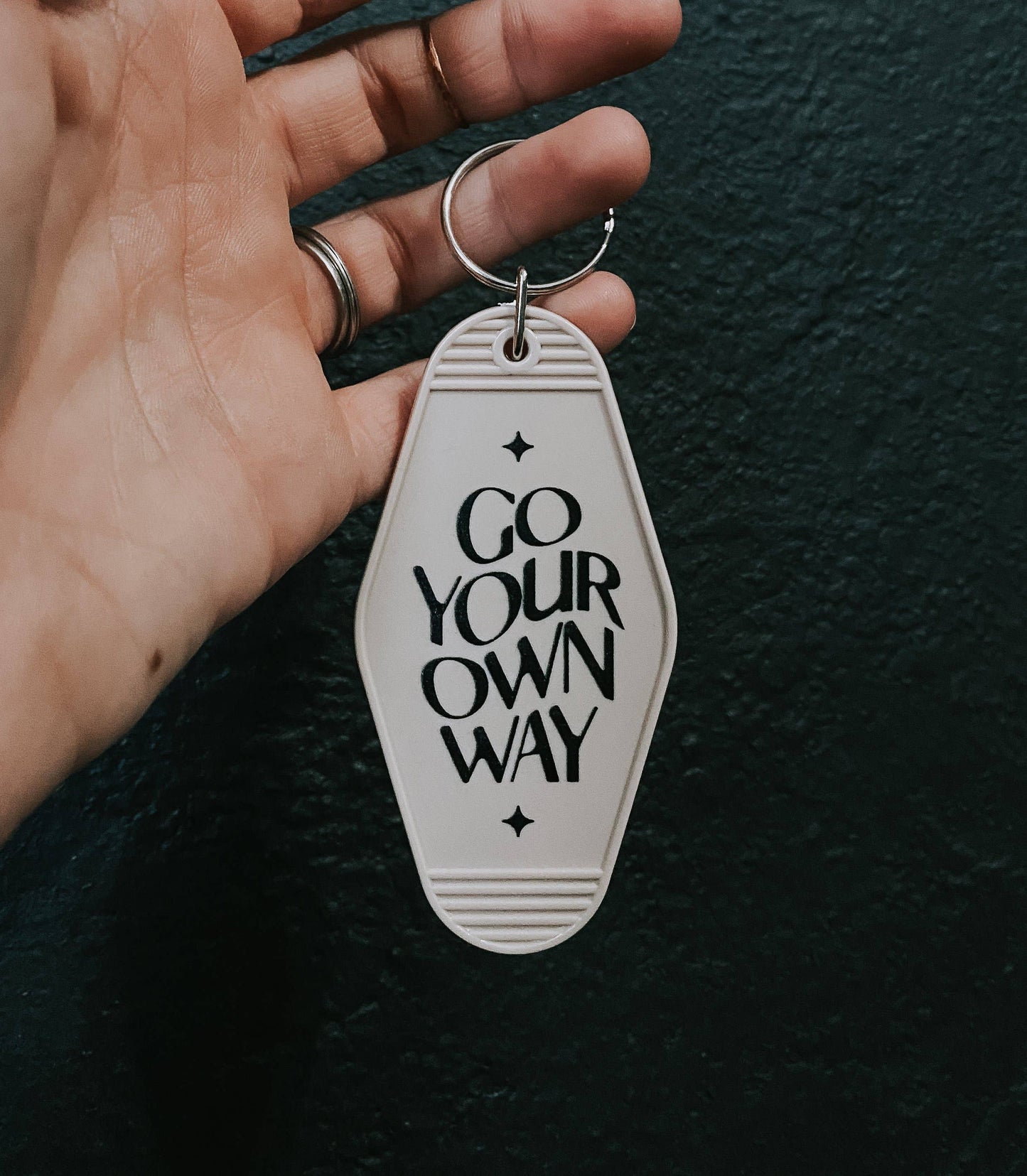 Go your own way // motel keychain